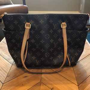 Louis Vuitton Shoulder Bag/Purse